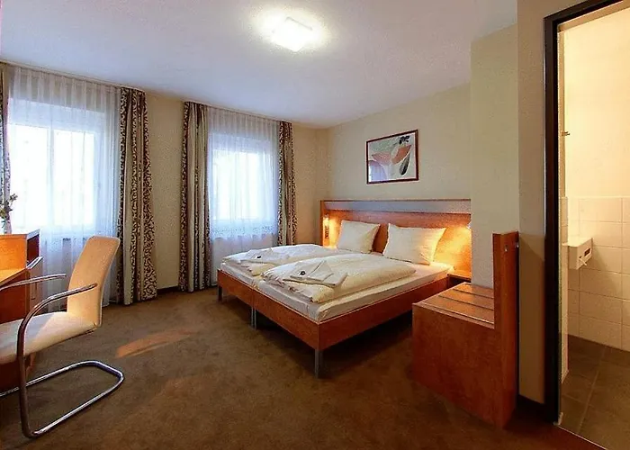 Gross Hotel