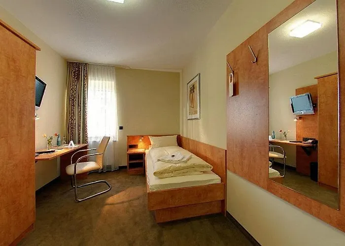 Gross Hotel Bergkirchen (Bavaria)