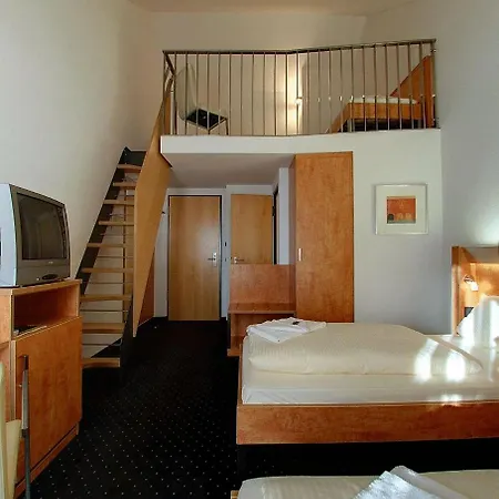 Groß Hotel 3*