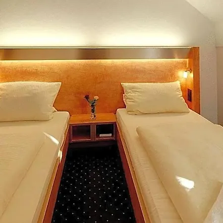 Gross Hotel Bergkirchen (Bavaria)